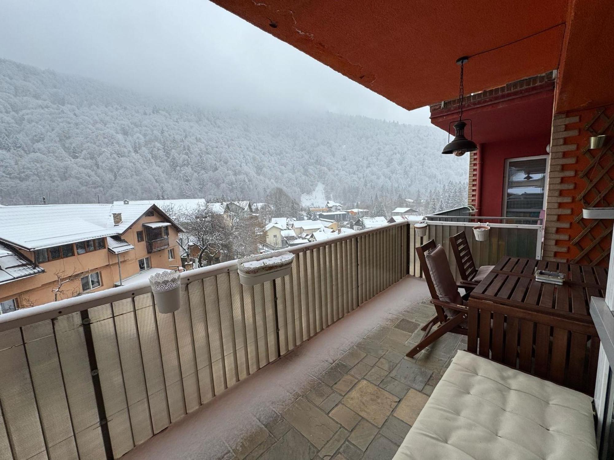 Miro Apartament Sinaia Exteriör bild
